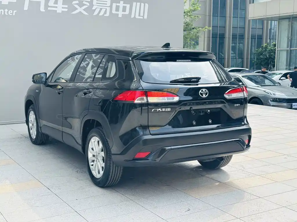 Photo 16 - Toyota Frontlander