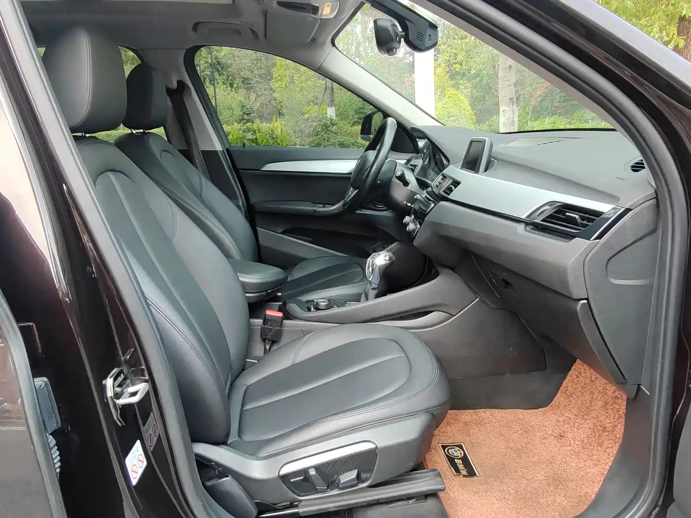 BMW X1 2018 sDrive20Li Leading Model фото 5