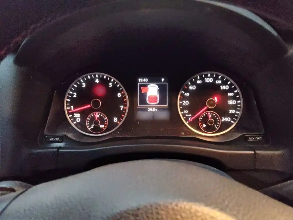 Volkswagen Tiguan 2015 1.8TSI Automatic 2WD Highline фото 4