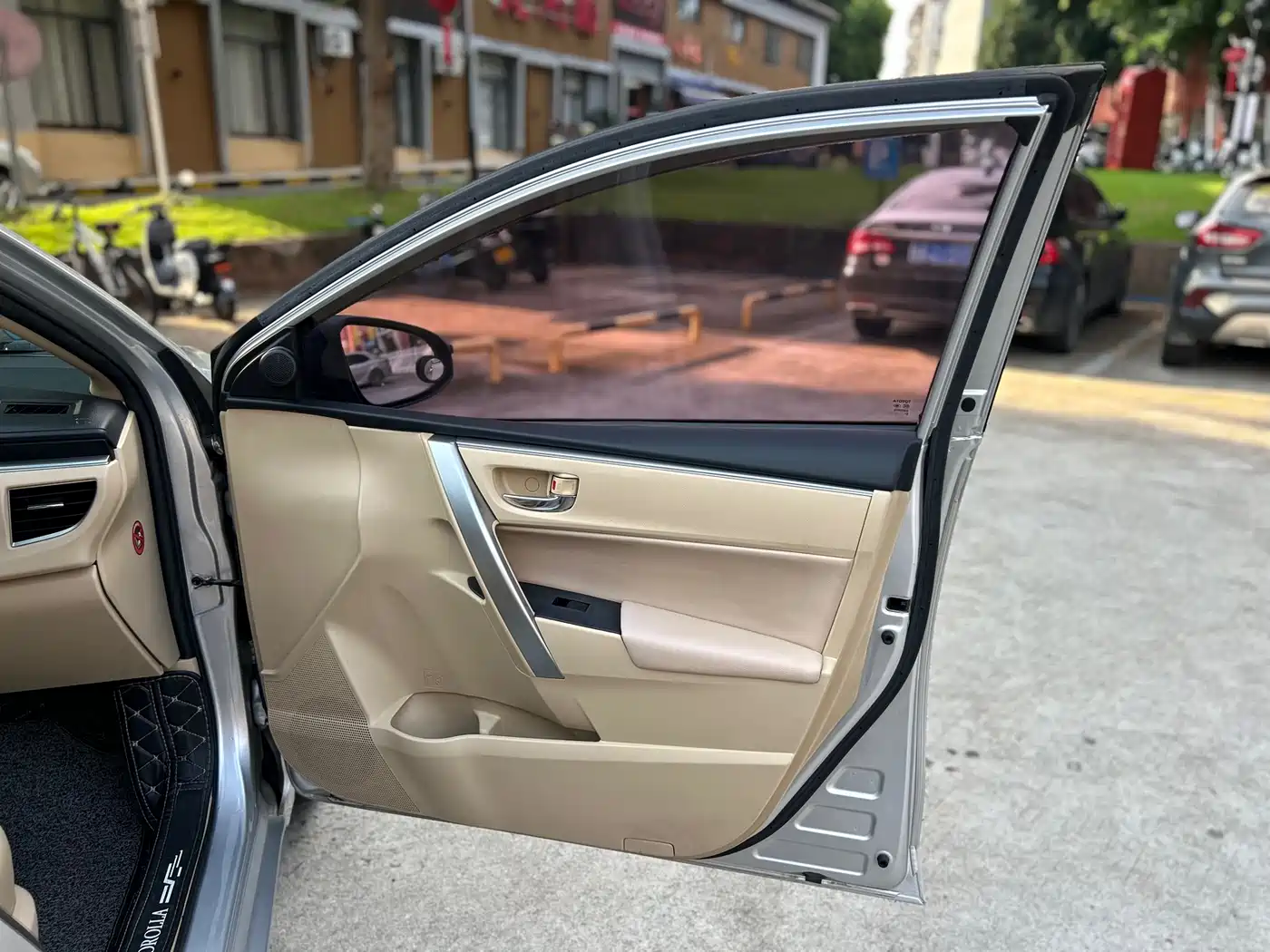 Toyota Corolla 2017 1.2T CVT GL фото 28