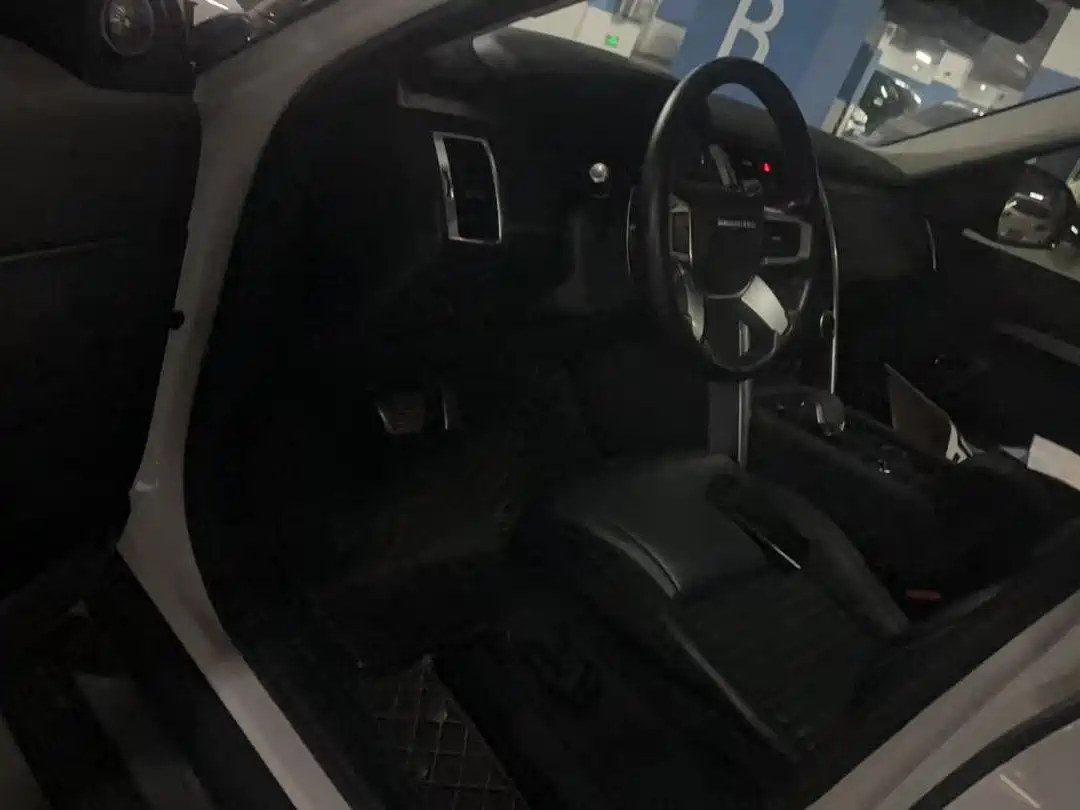 Land Rover Discovery 2021 360PS R-Dynamic S фото 9