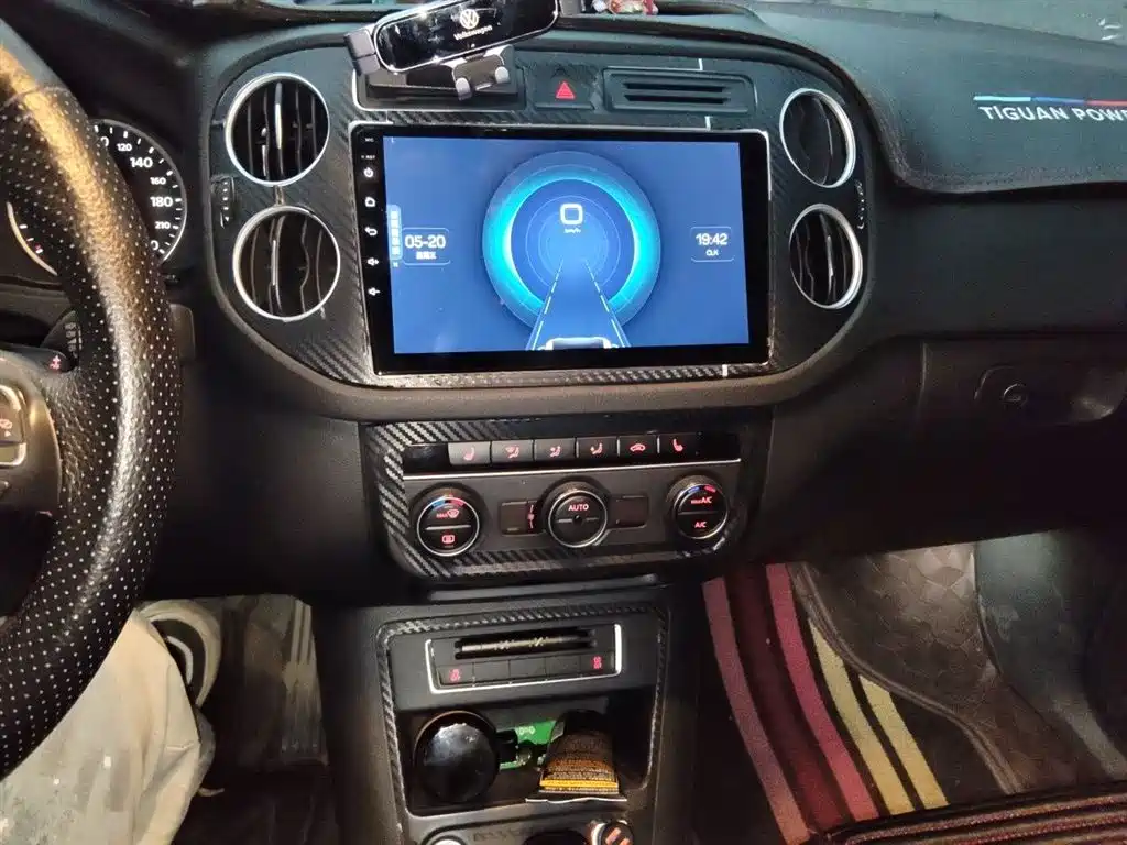 Volkswagen Tiguan 2015 1.8TSI Automatic 2WD Highline фото 6