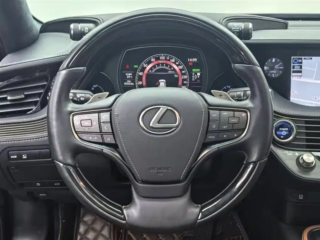 Lexus LS 2018 500h Executive Edition China V фото 5