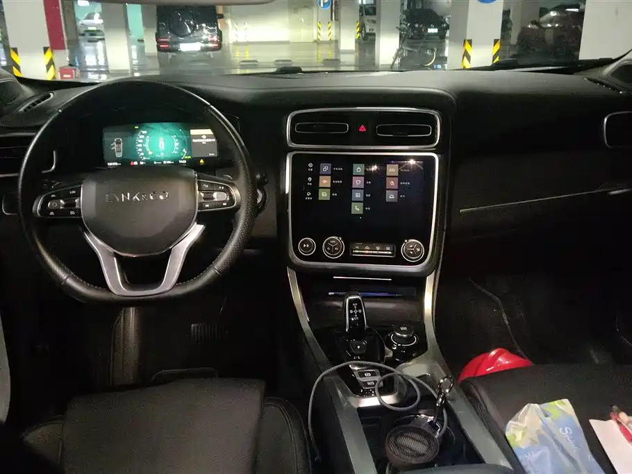 Lynk & Co 01 EM-P 2019 1.5T PHEV Pro фото 12