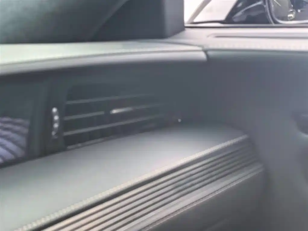 Lexus LS 2018 500h Executive Edition China V фото 8