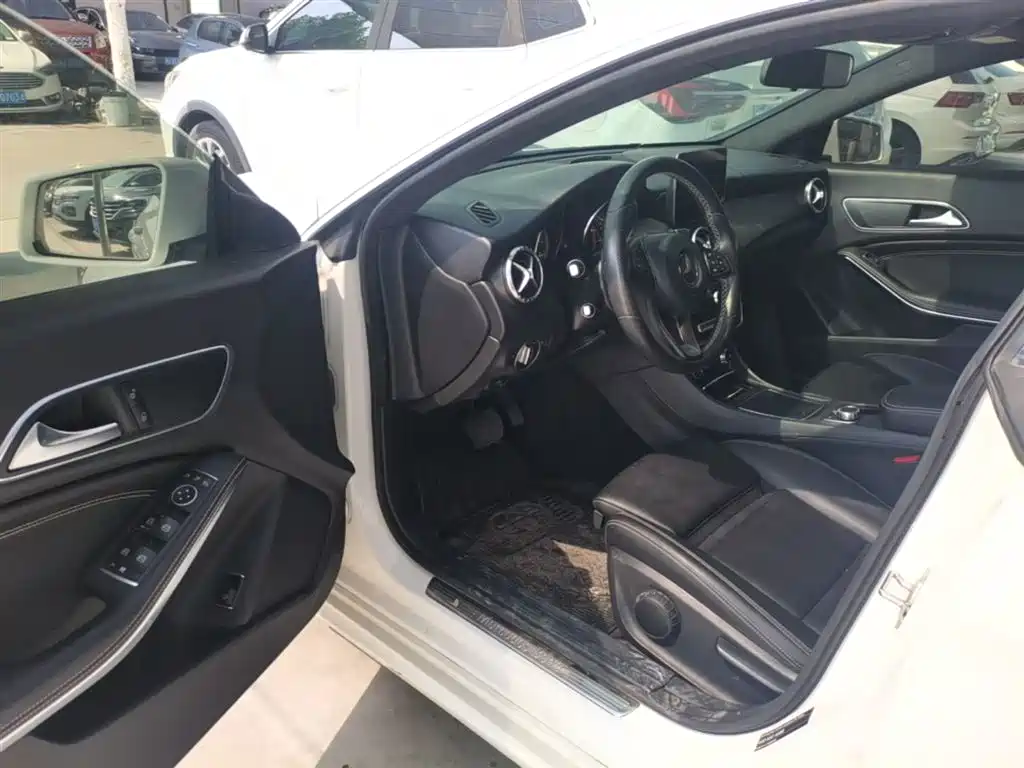Mercedes-Benz CLA (Import) 2017 Facelift CLA 200 Dynamic фото 16