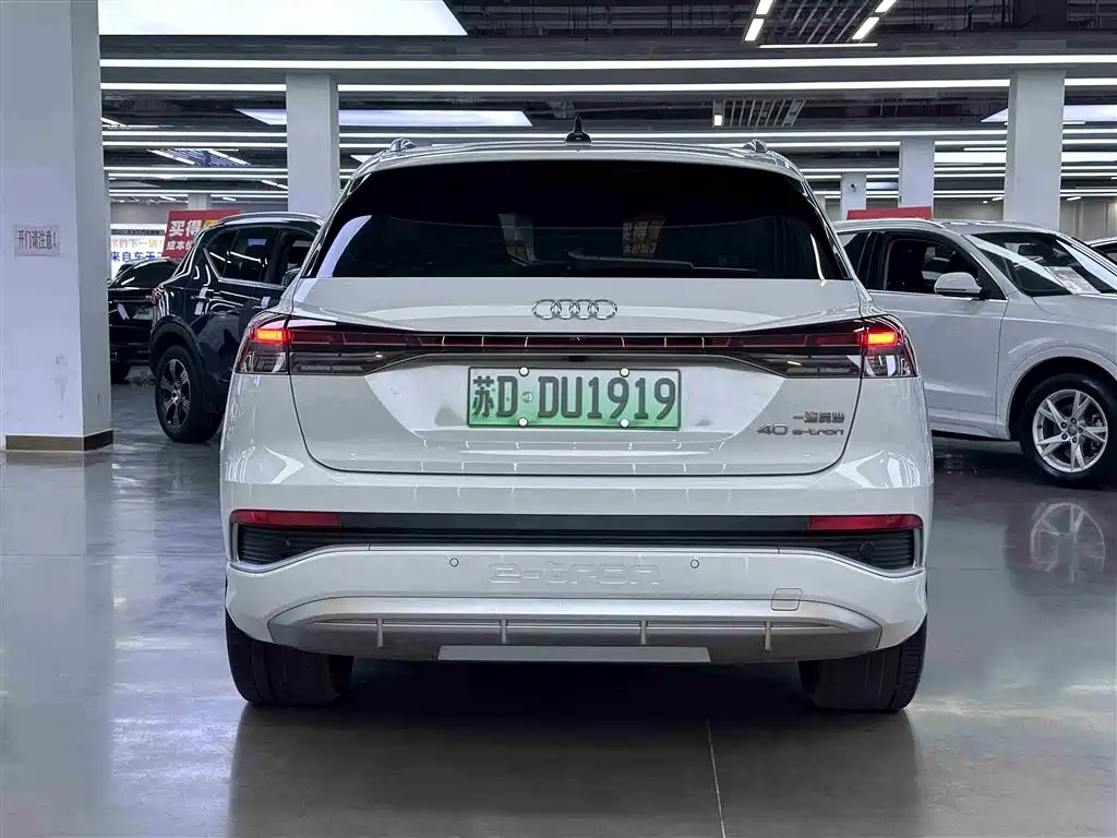 Audi Q4 e-tron 2023 40 e-tron Pioneer Edition фото 14