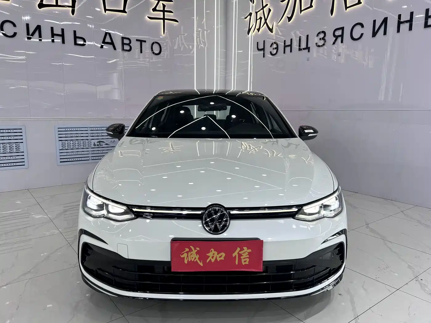 Volkswagen Golf 2023 280TSI DSG R-Line Lite фото 2