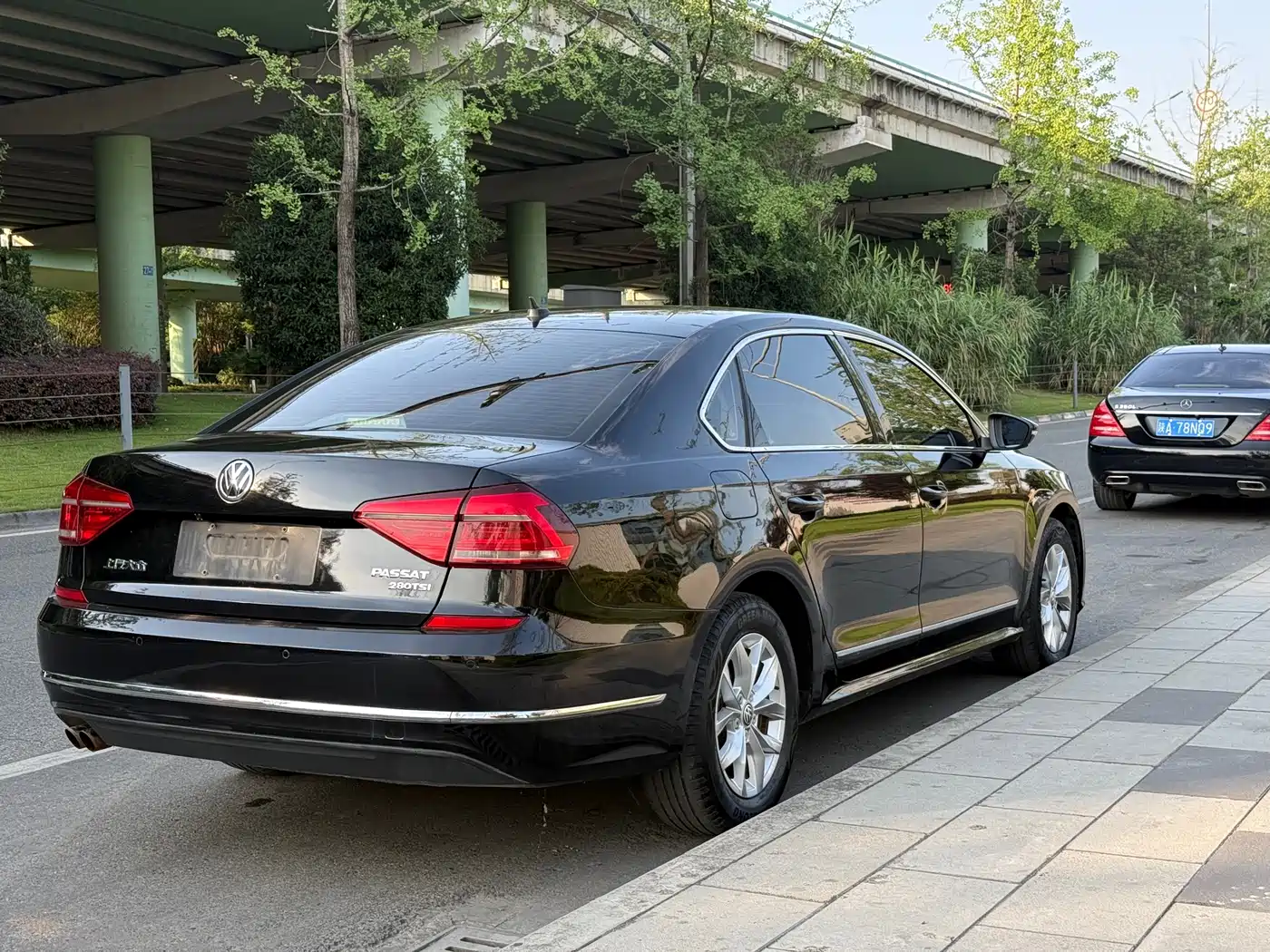 Volkswagen Passat 2017 280TSI DSG Prestige фото 19