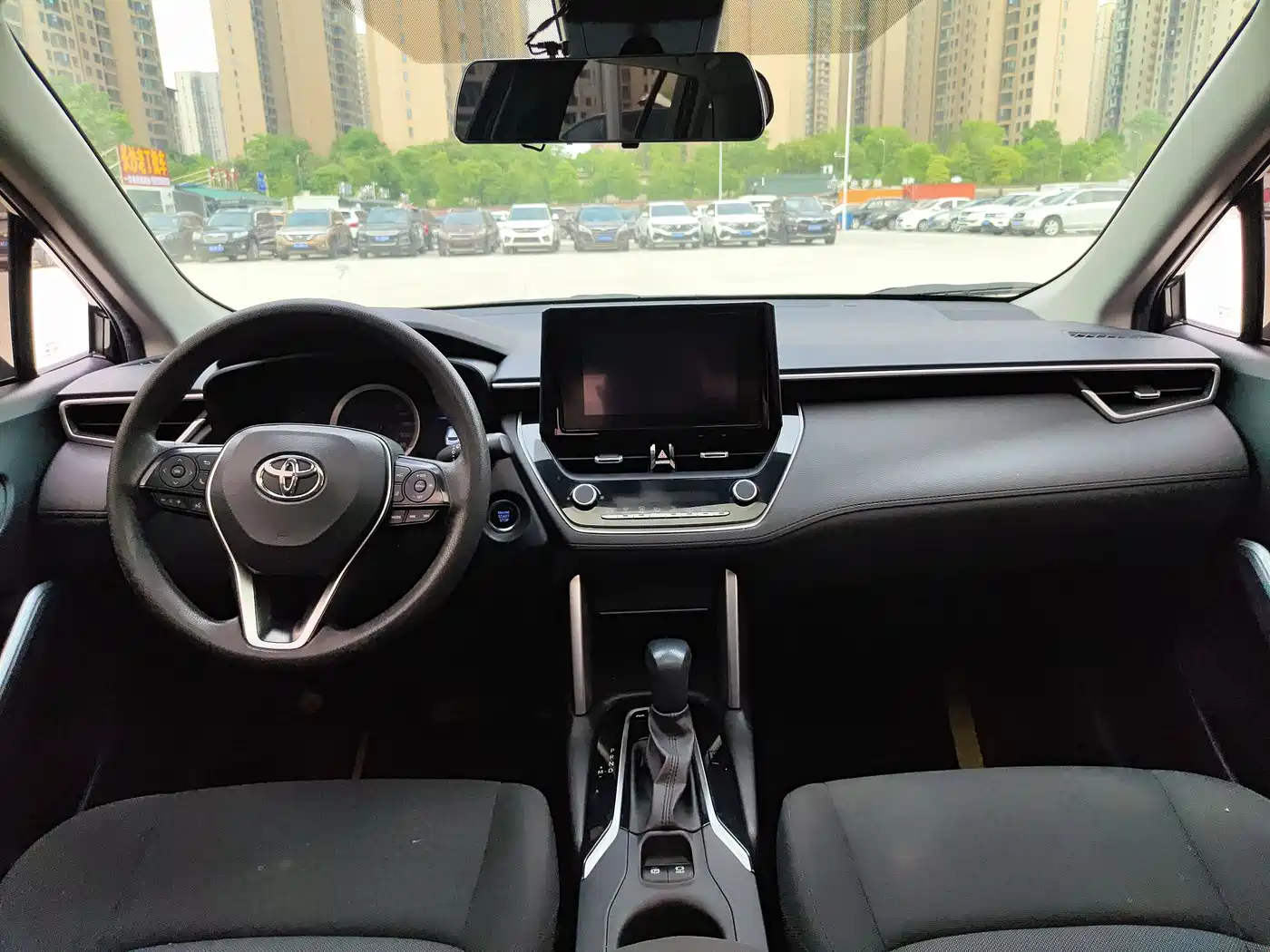 Toyota Frontlander 2022 2.0L CVT Elite фото 7
