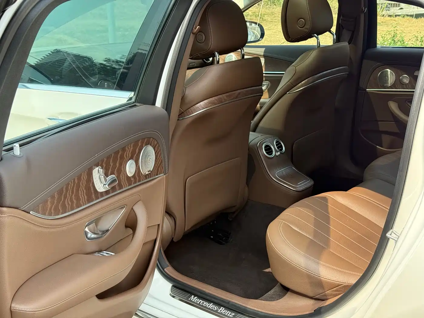 Mercedes-Benz E-Class 2021 Facelift E 300 L Luxury фото 9
