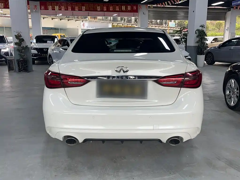 Infiniti Q50L 2021 2018 2.0T Premium Edition (China VI)