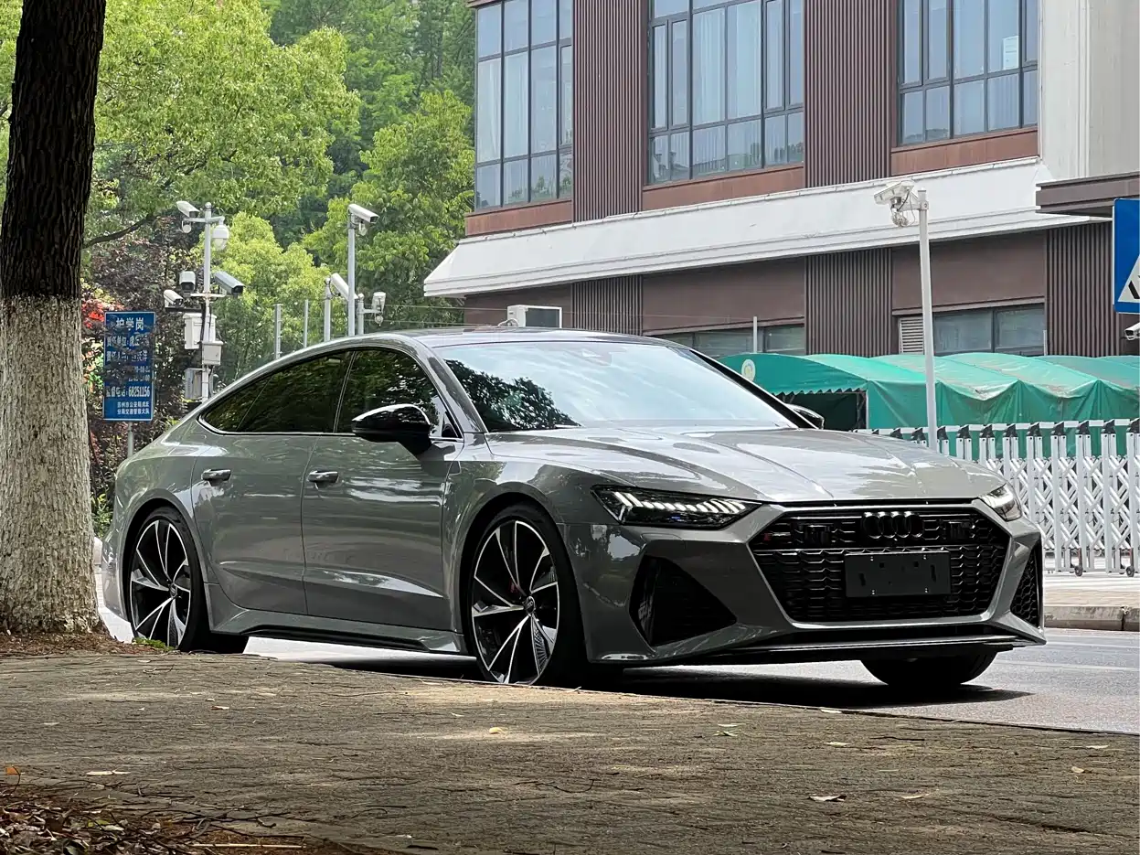 Audi RS 7 2024 RS 7 4.0T Sportback Performance фото 3
