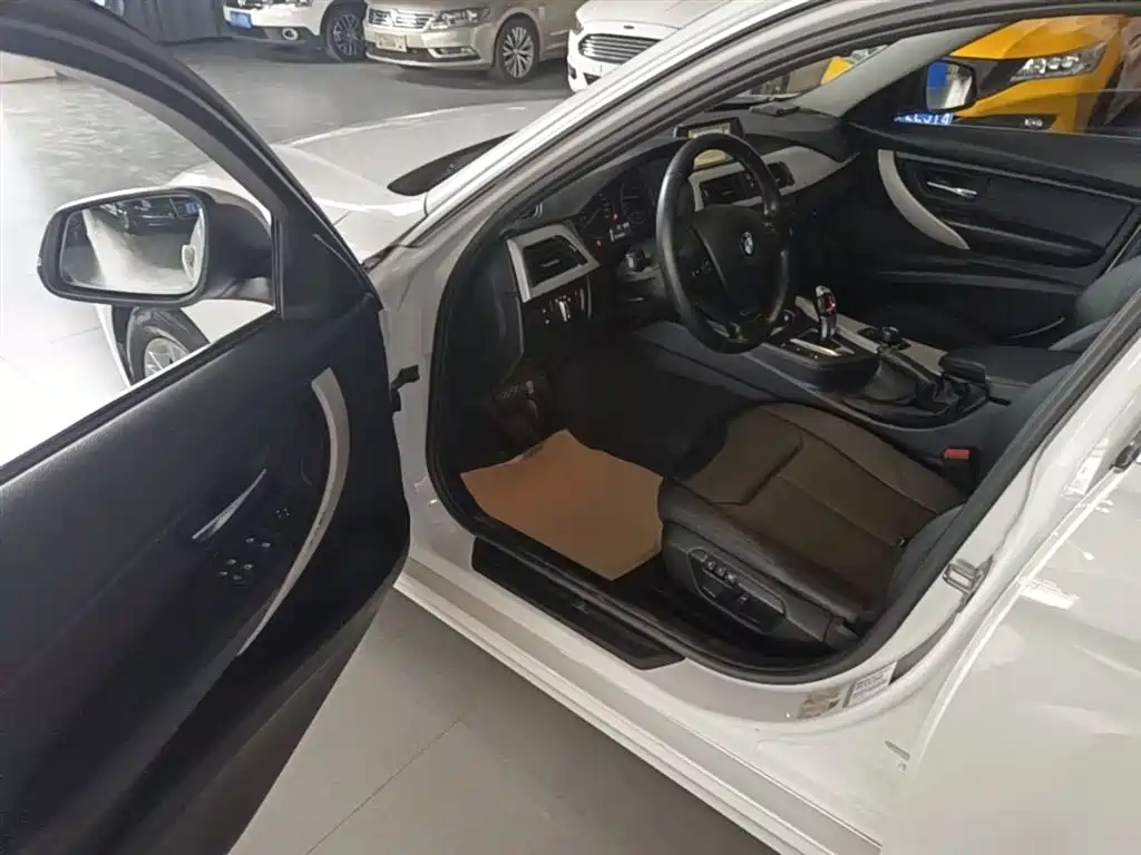 BMW 3 Series 2015 320Li Super Joy Fashion фото 16