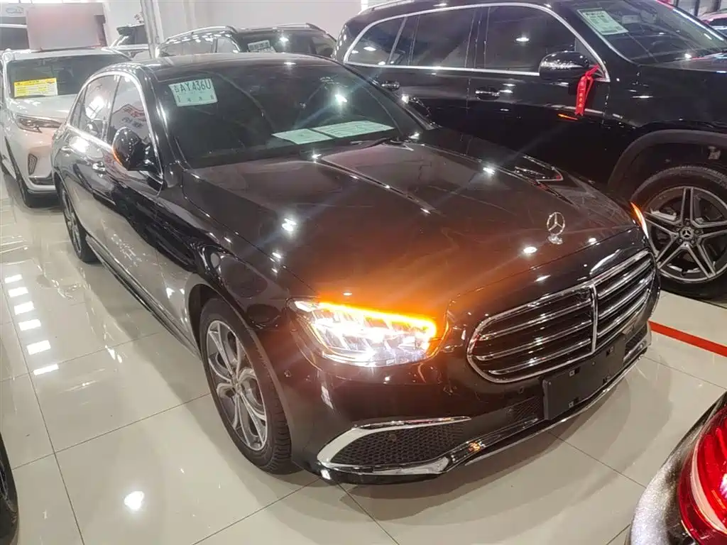 Mercedes-Benz E-Class 2021 E 300 L Sport Fashion фото 4