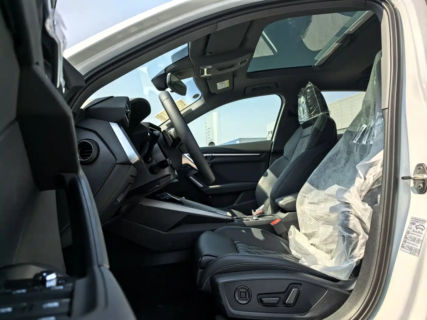Audi A3 2025 Sportback 35TFSI Flying Premium фото 4