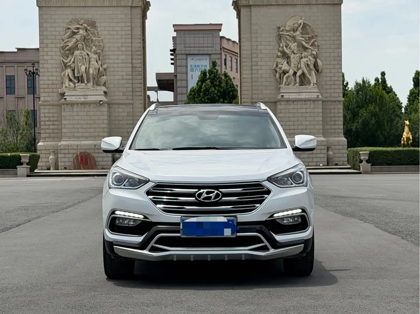 Hyundai Santa Fe 2017 2.0T Automatic 2WD Intelligent 7-Seater фото 2