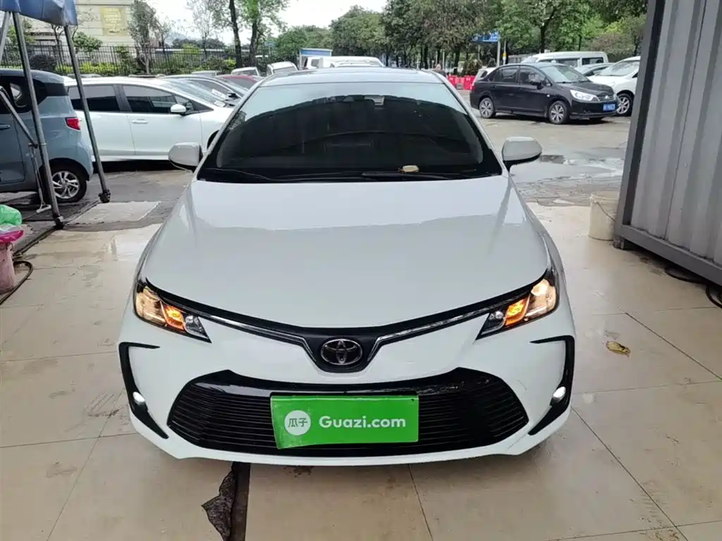 Toyota Corolla 2021 1.2T S-CVT Elite PLUS Edition фото 3