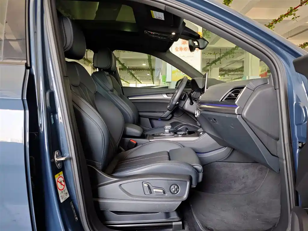 Audi Q5L 2025 40 TFSI Luxury Dynamic фото 27