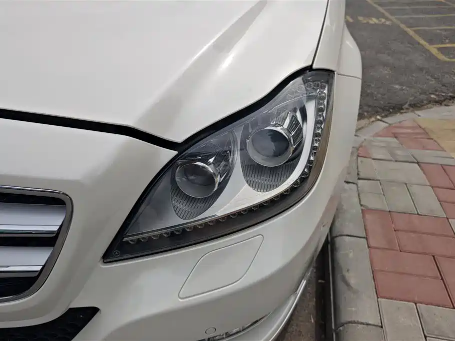 Mercedes-Benz CLS 2012 CLS 300 CGI фото 5