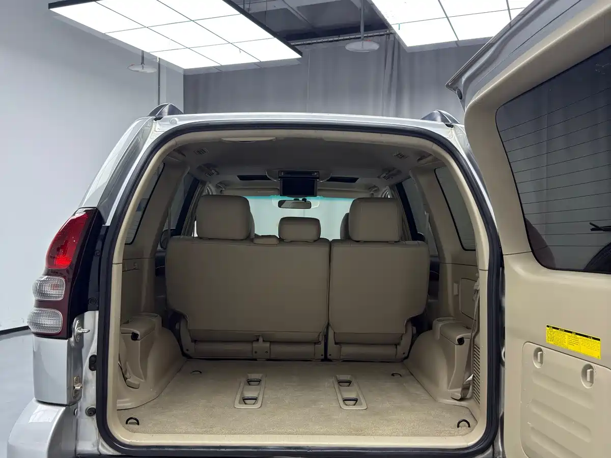 Фото 9 - Toyota Prado