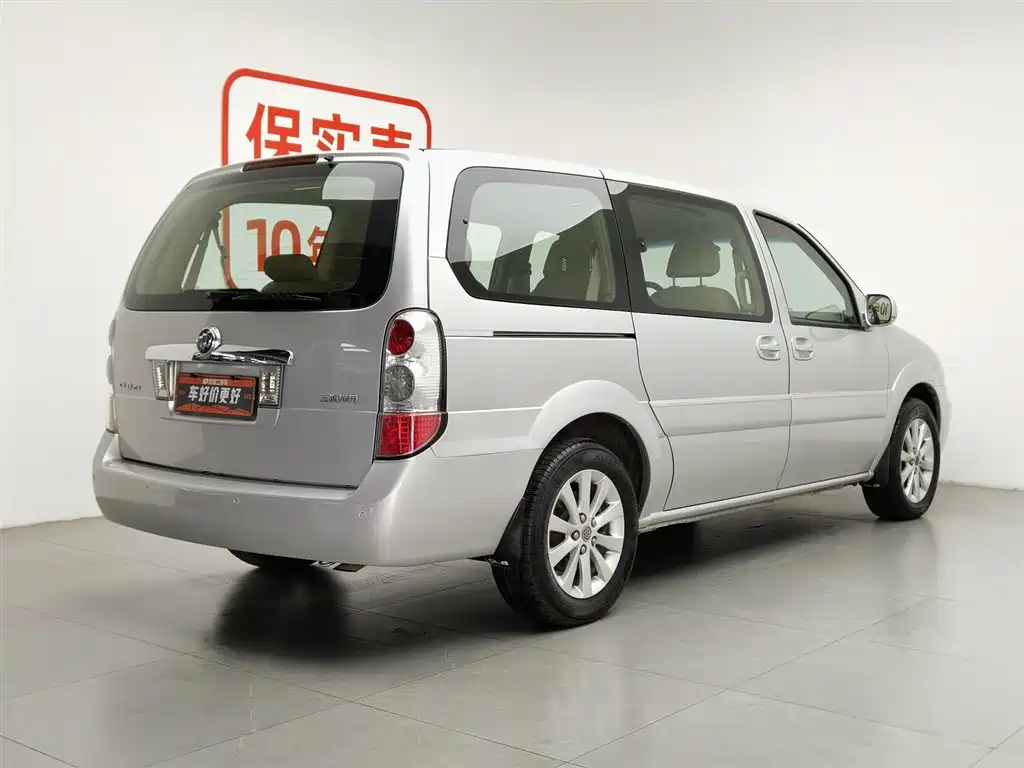 Buick GL8 2014 2.4L Classic Edition фото 2