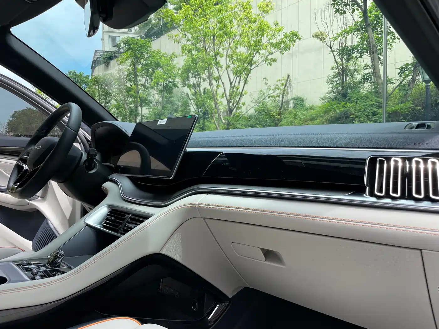 BYD Song PLUS PHEV 2024 Glory Edition DM-i 110km Flagship PLUS фото 15
