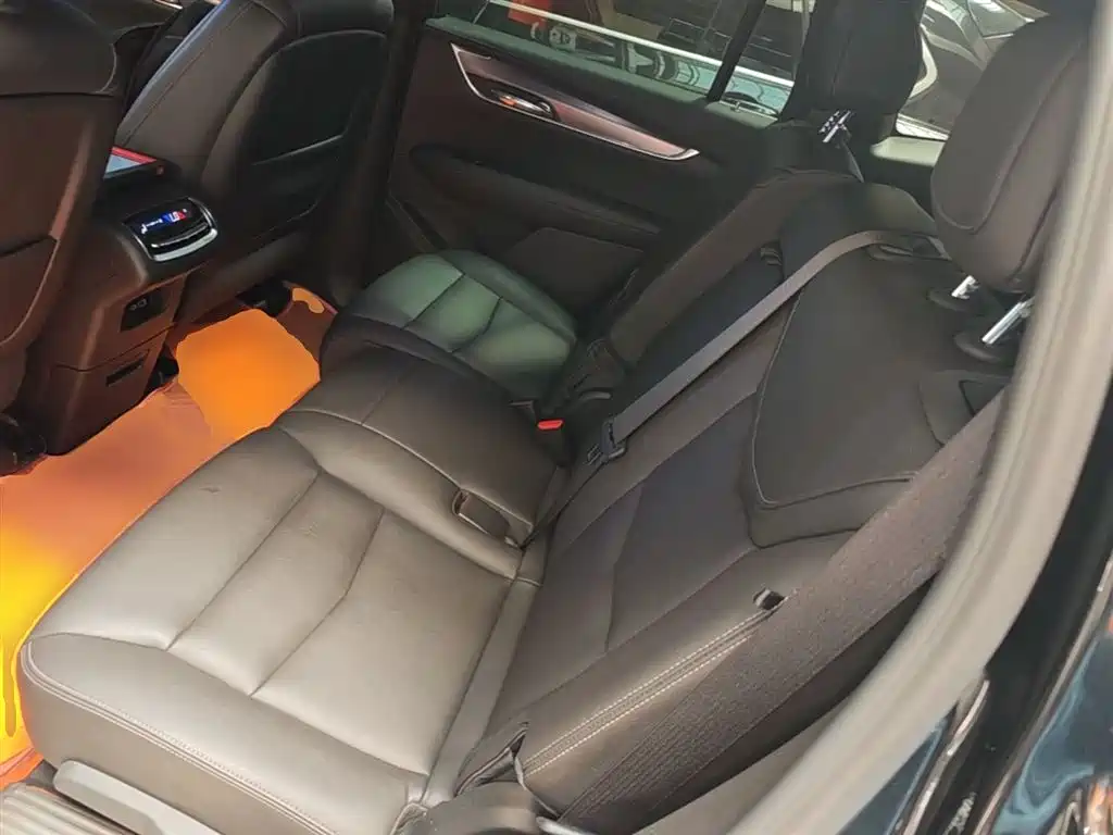 Cadillac XT6 2022 2.0T 7-Seater 4WD Trend Edition фото 17