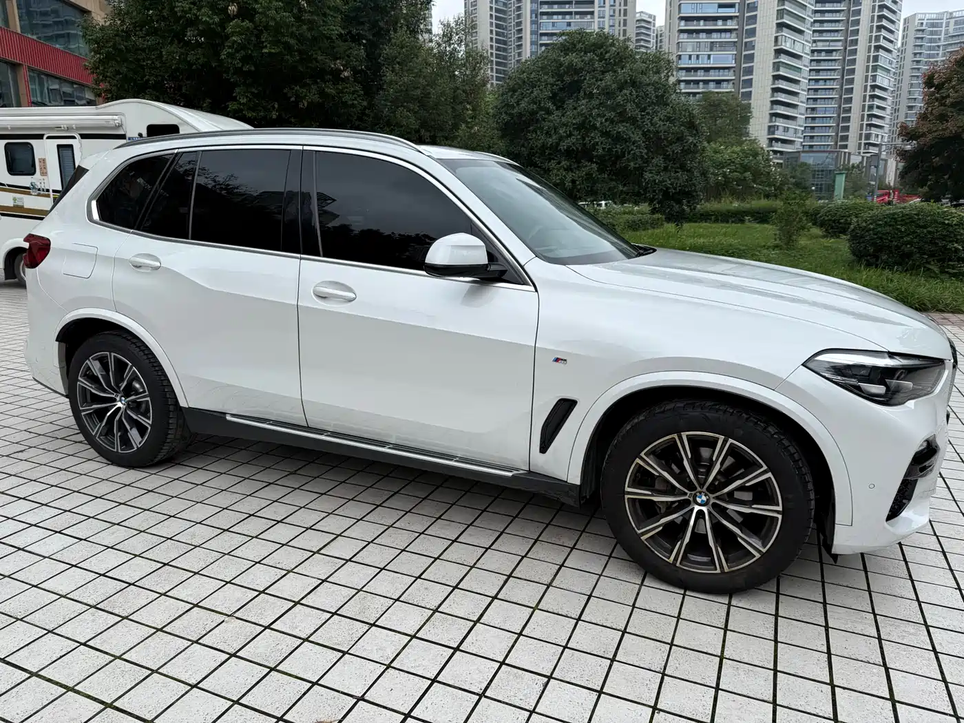 BMW X5 (Import) 2019 xDrive30i M Sport Package фото 3