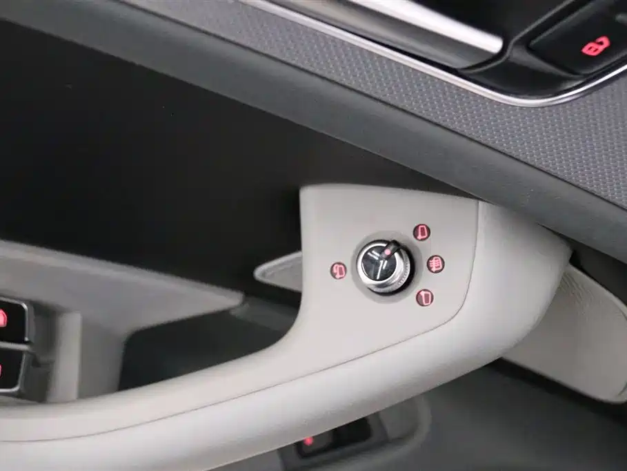 Audi A6L 2014 2014 TFSI Standard