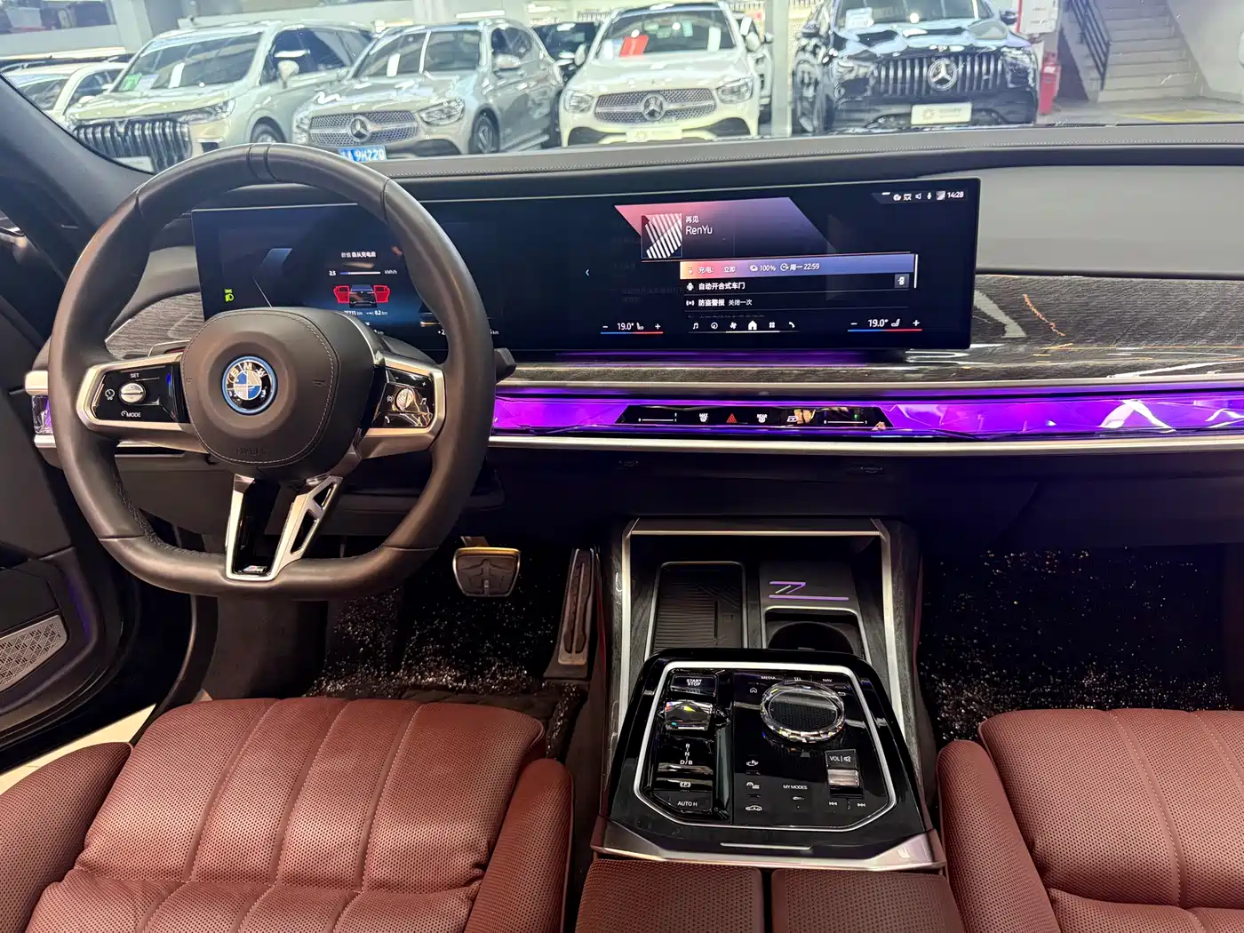 BMW i7 2023 eDrive50L Premium M Sport Package фото 8