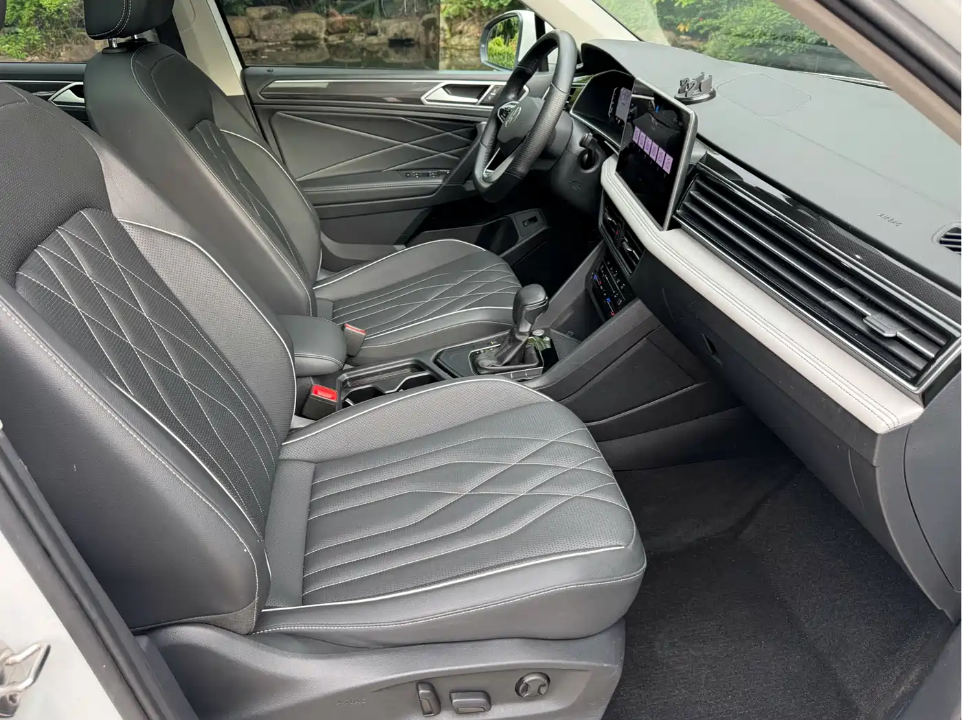 Volkswagen Tiguan L 2023 300TSI Automatic 2WD Smart Enjoyment Edition фото 15