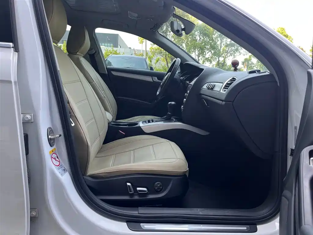 Audi A4L 2015 35 TFSI Auto Standard фото 9