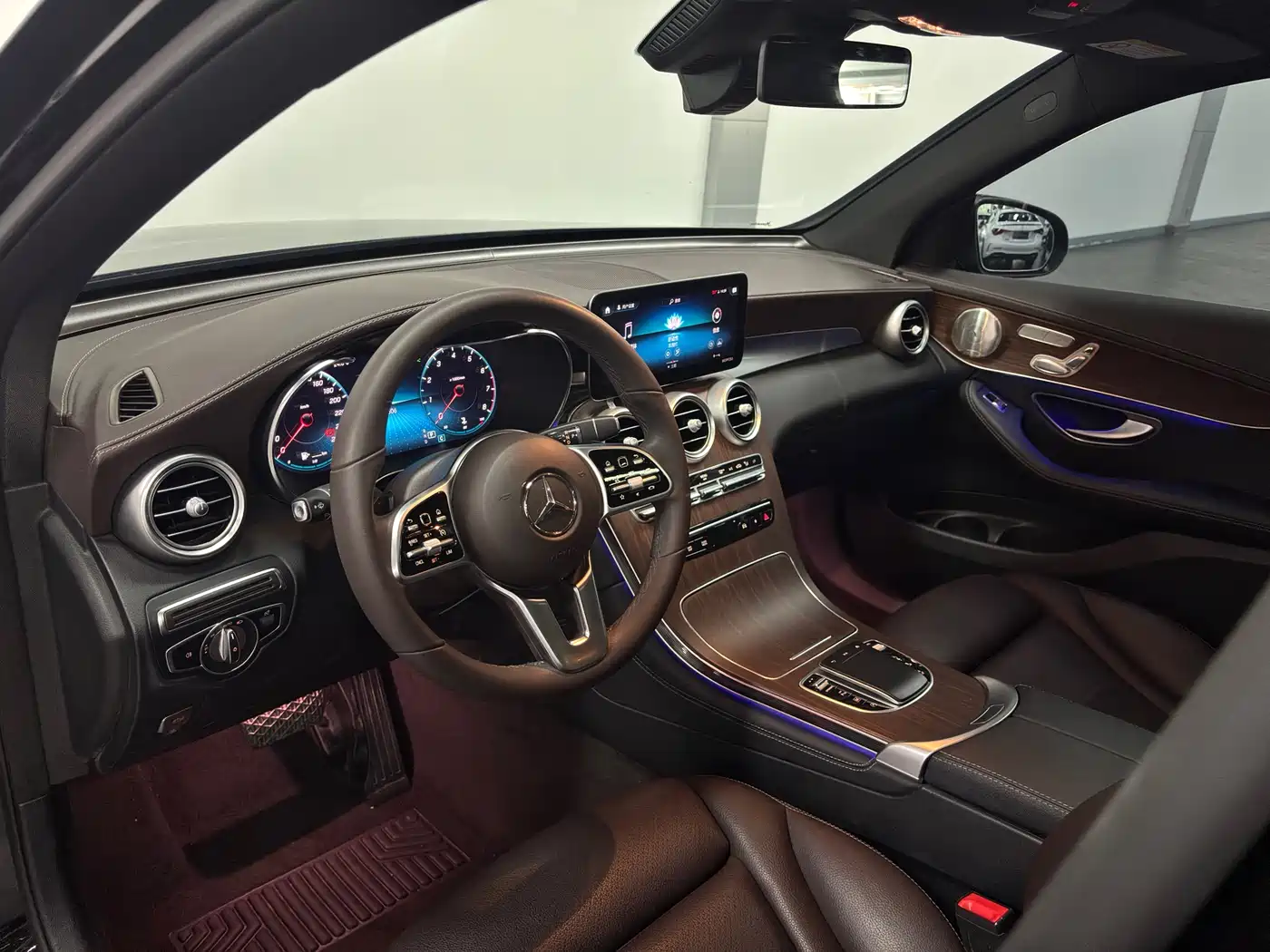 Mercedes-Benz GLC 2021 GLC 300 L 4MATIC Sporty фото 6