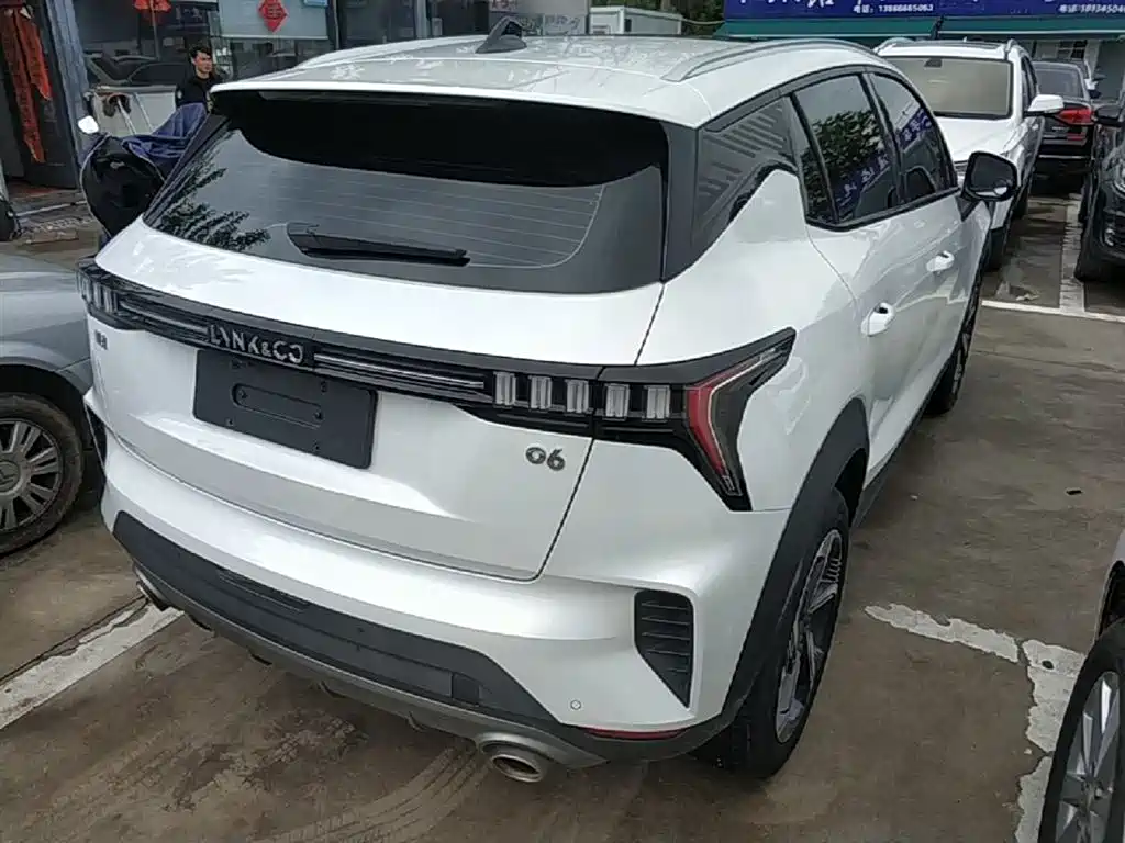 Lynk & Co 06 2023 Remix 1.5T Power Pro фото 7