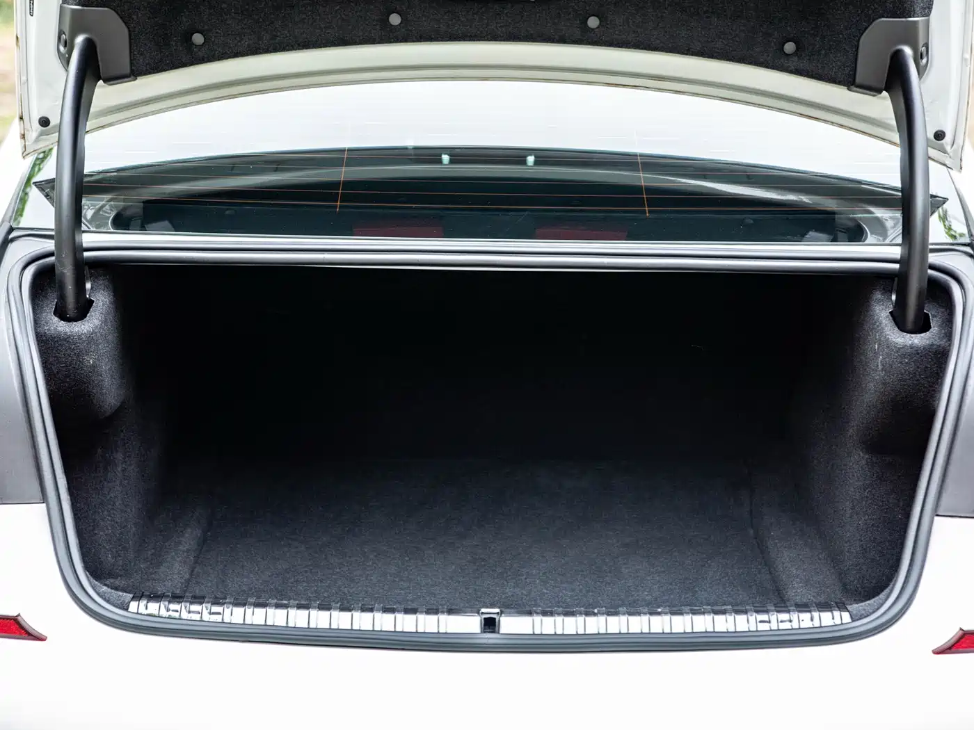 BMW 3 Series 2020 325Li M Sport Package фото 14