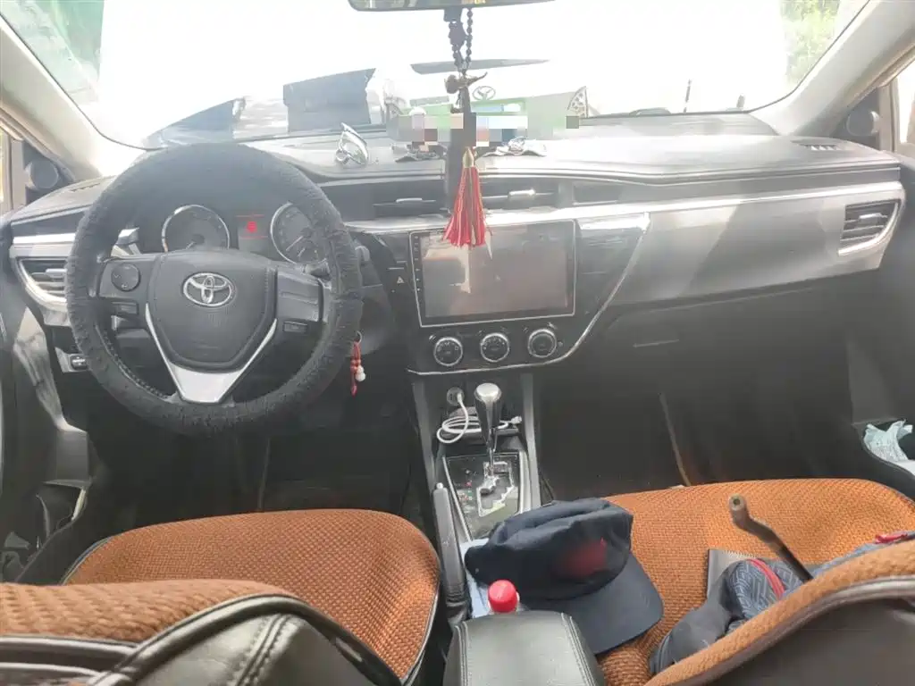 Toyota Corolla 2014 1.6L CVT GL-i Leather Edition фото 13