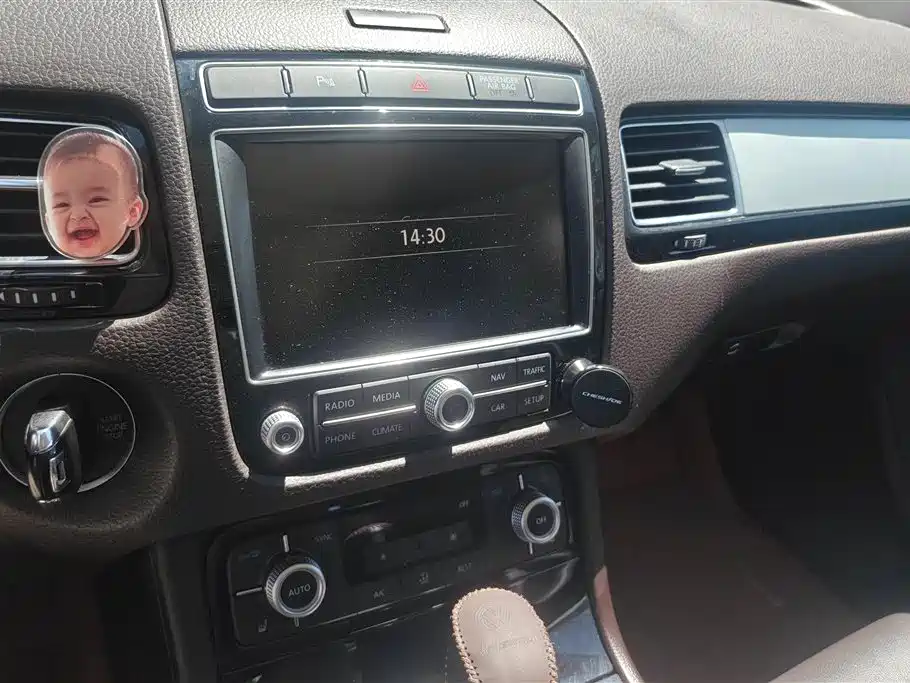 Volkswagen Touareg 2016 3.0TSI Glamour Edition фото 13