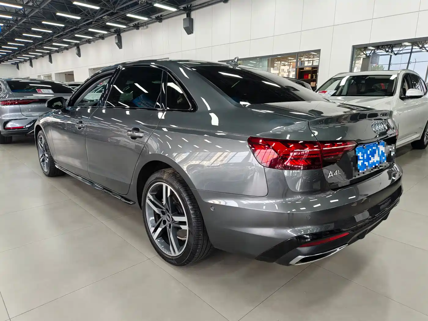 Audi A4L 2022 40 TFSI Luxury Dynamic фото 3