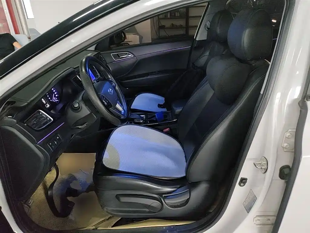 Hyundai Mistra 2014 1.8L Auto Smart GLS фото 15