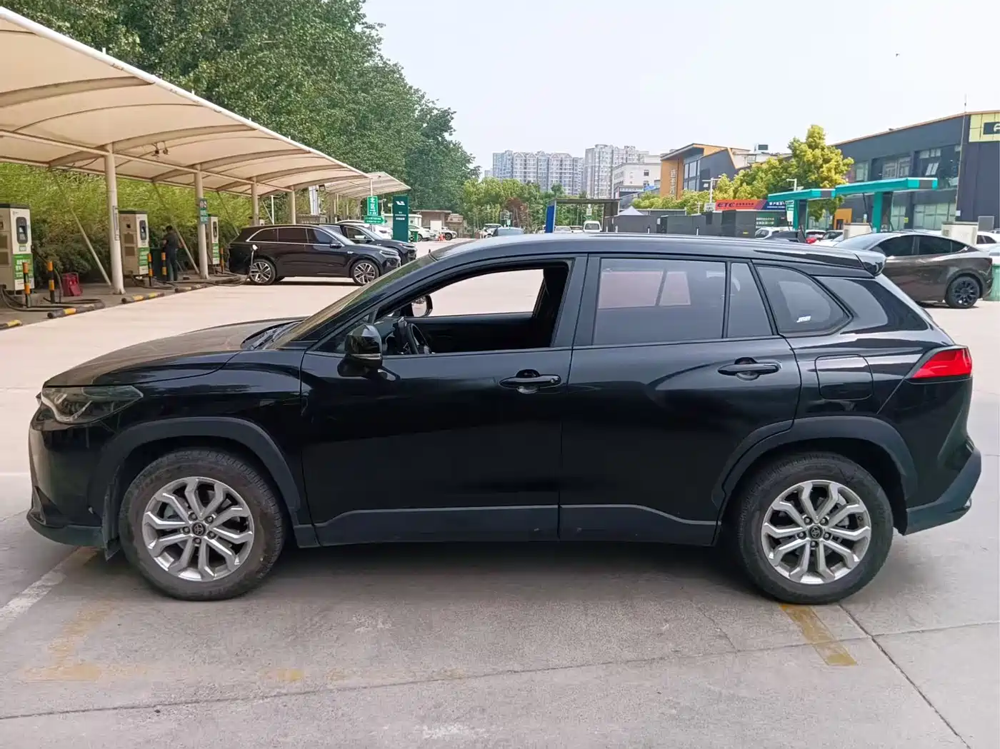Toyota Frontlander 2022 2.0L CVT Elite фото 5