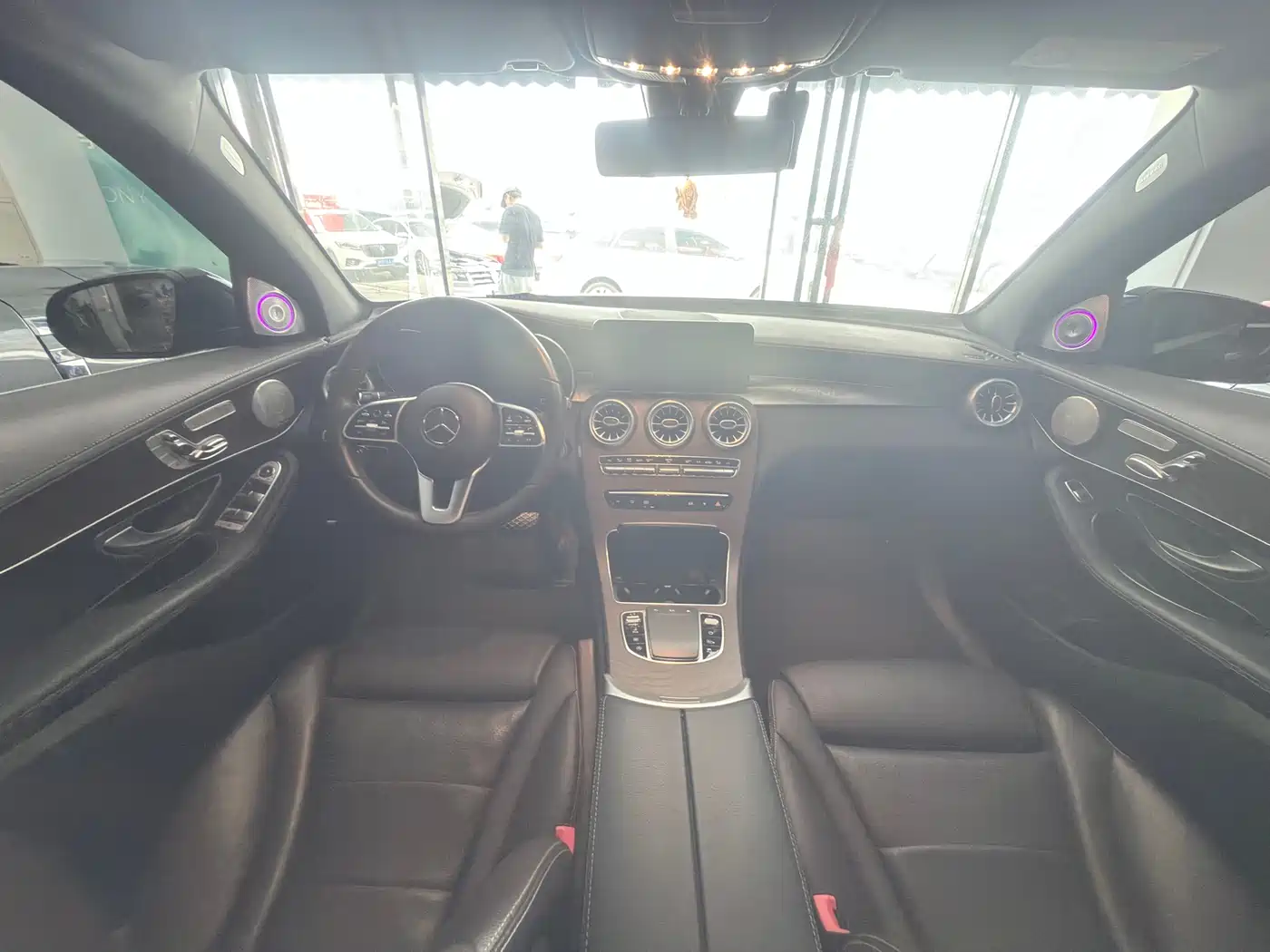 Mercedes-Benz GLC 2022 GLC 300 L 4MATIC Dynamic Collector's Edition фото 8