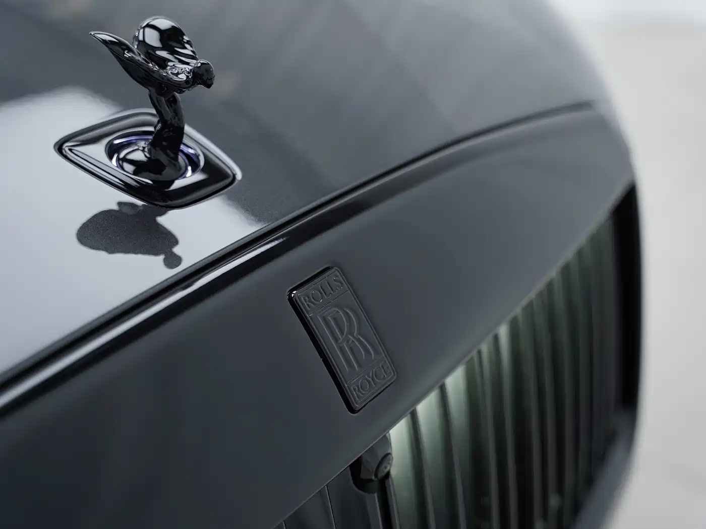 Rolls-Royce Spectre 2024 Standard Model фото 4