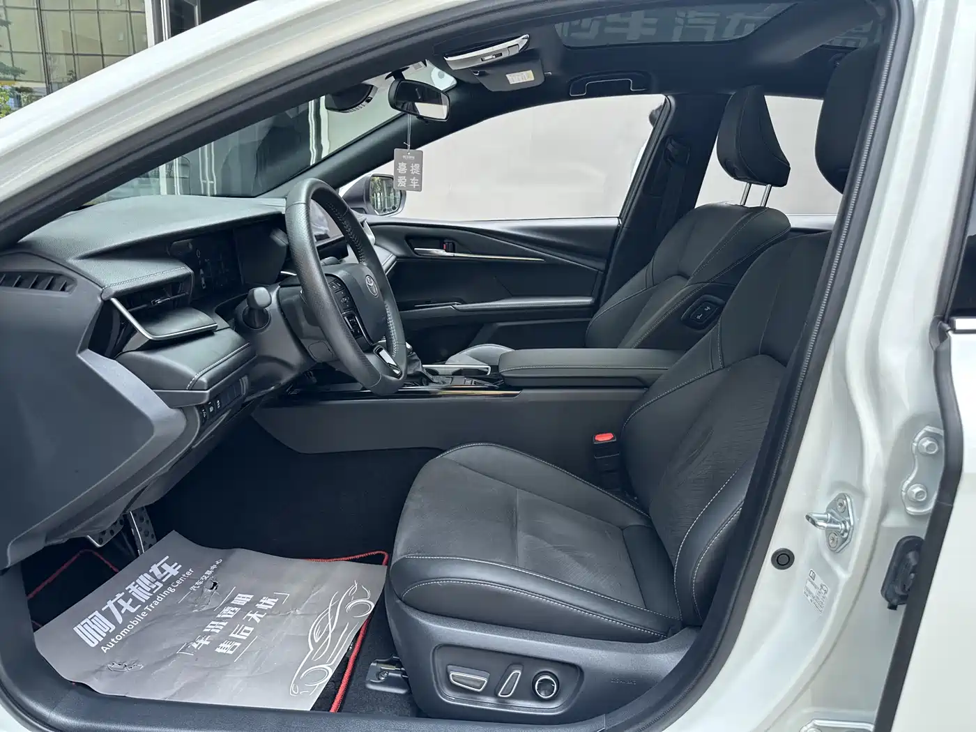 Toyota Camry 2024 Model Dual Hybrid 2.0HXS Sport Plus Edition фото 6