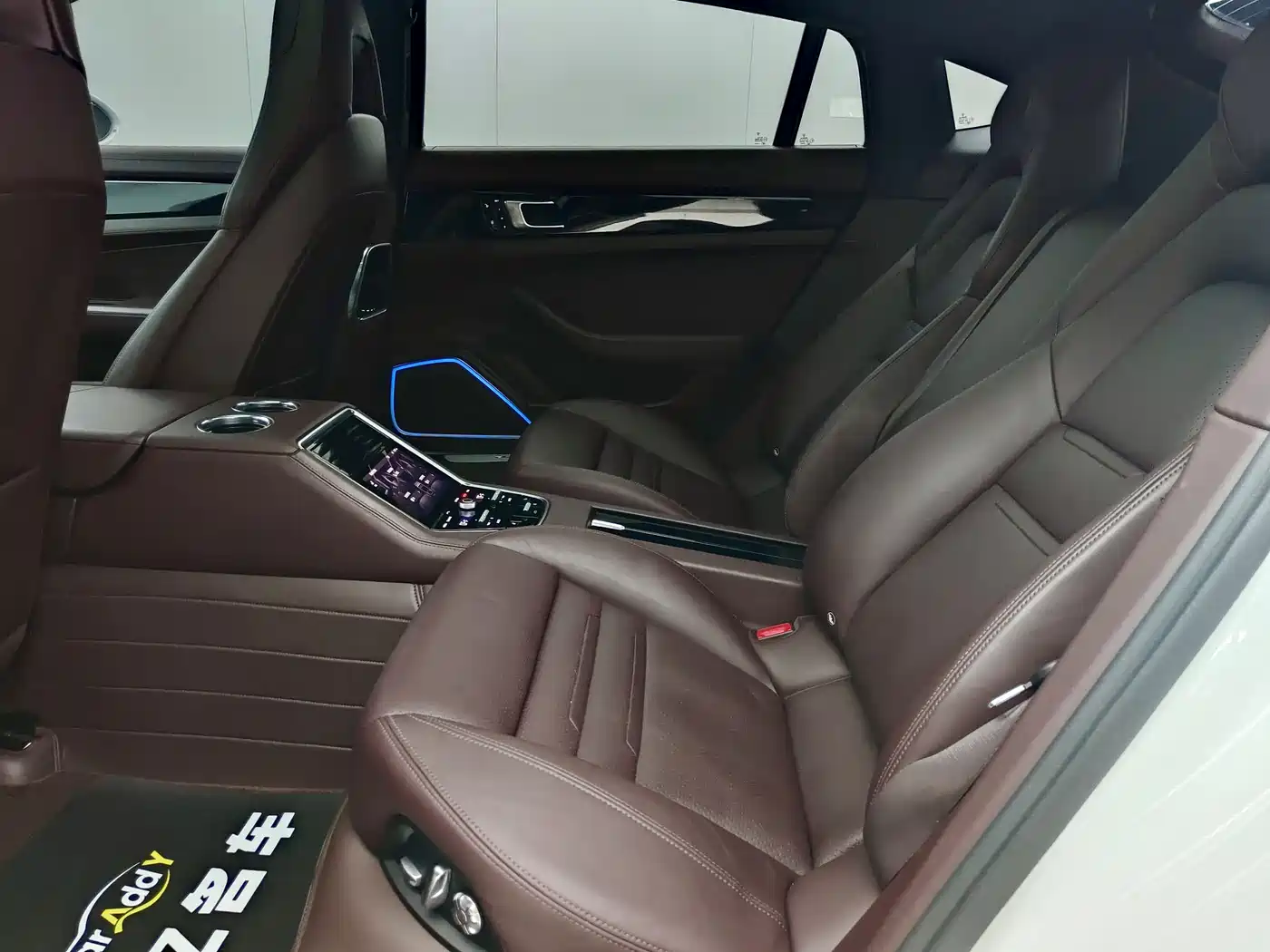 Porsche Panamera 2017 Panamera 4 Executive Long Wheelbase 3.0T фото 13