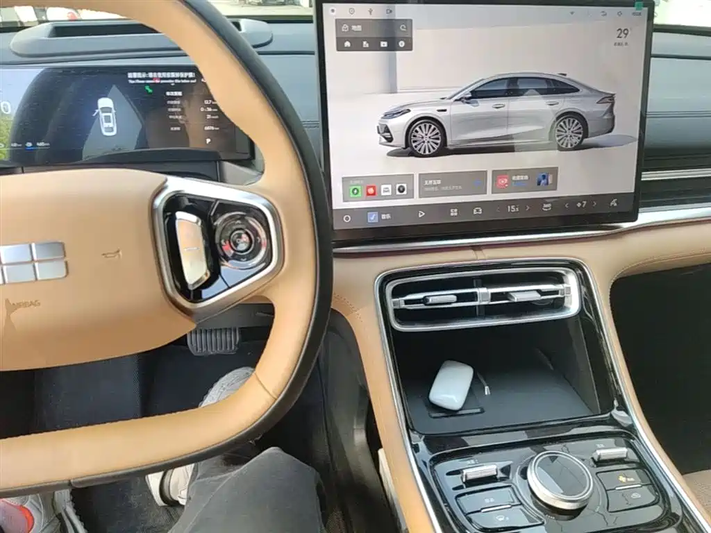 Geely Galaxy Galaxy A7 2025 EM-i фото 10