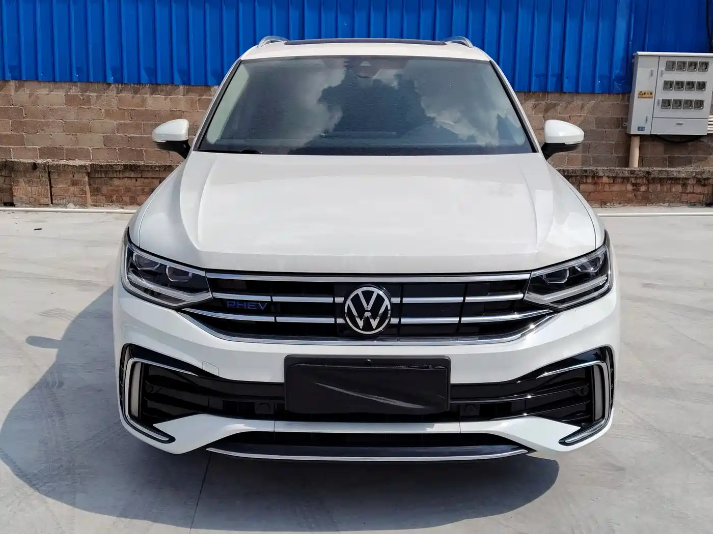 Volkswagen Tiguan L 2022 330TSI Automatic 2WD R-Line Flagship Edition фото 2