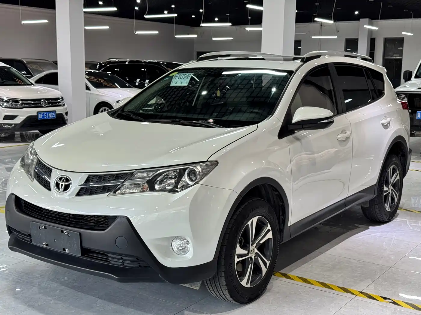 Toyota RAV4 Rongfang 2015 2.0L CVT 2WD Trend Edition