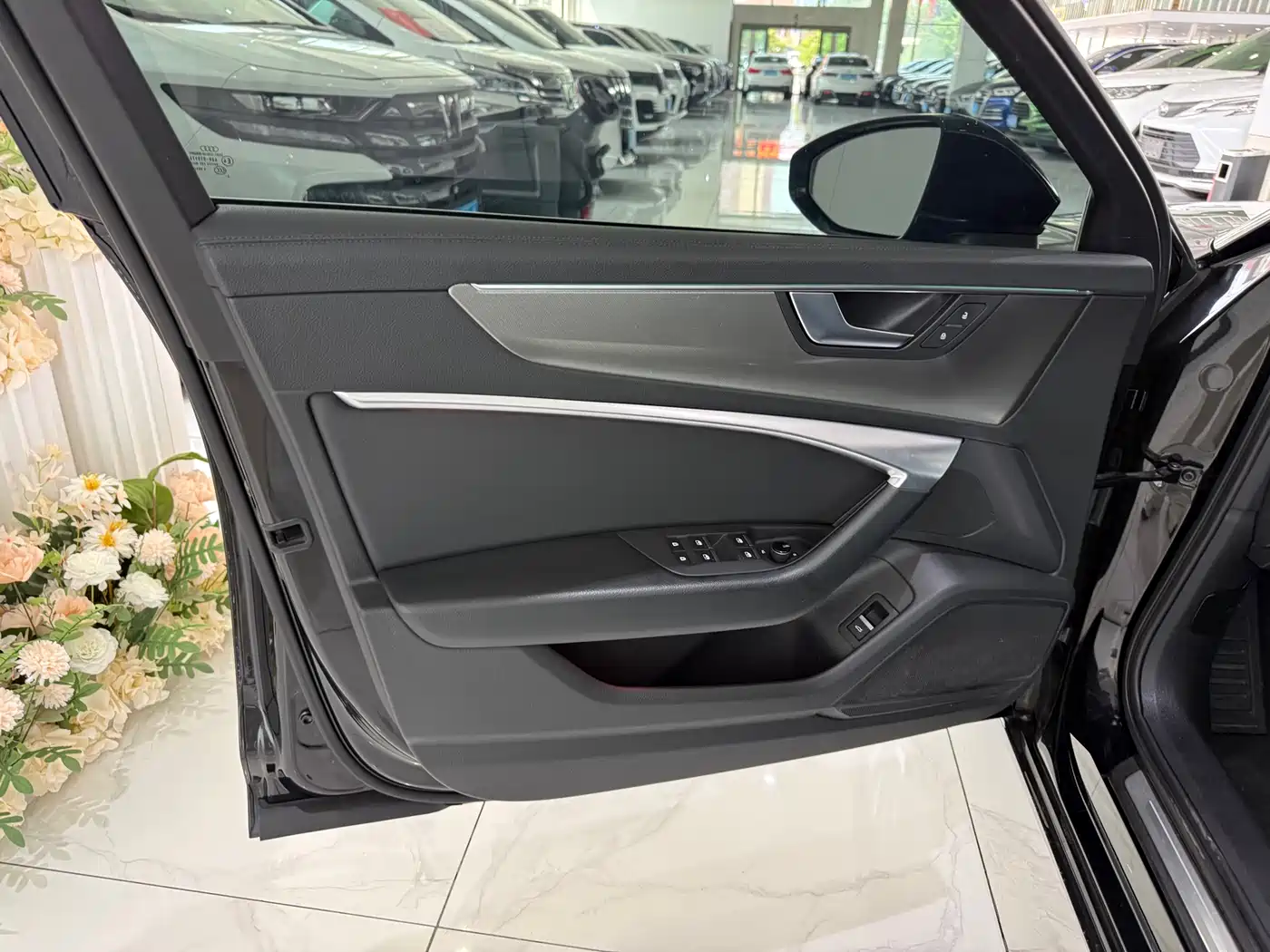 Audi A6L 2021 40 TFSI Luxury Elegance фото 4