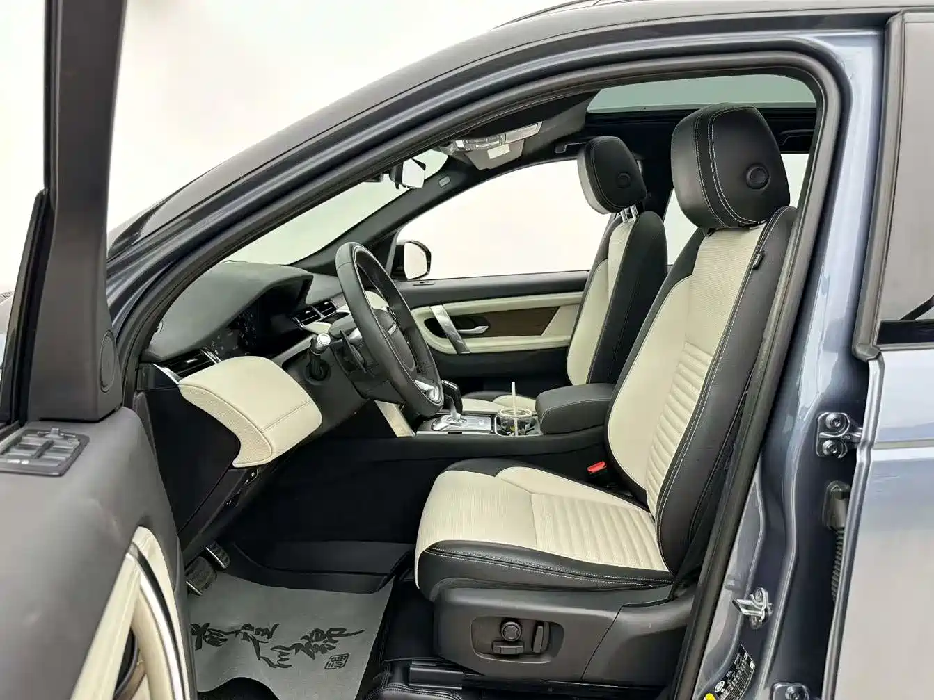 Land Rover Discovery Sport 2021 249PS R-Dynamic SE Performance Technology Edition 5-seater фото 4